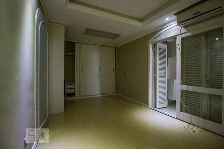 Quarto de casa à venda com 3 quartos, 435m² em São João, Porto Alegre