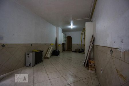 Casa à venda com 435m², 3 quartos e 6 vagas Casa à venda com 435m², 3 quartos e 6 vagasGaragem