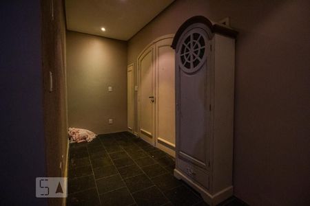 Casa à venda com 435m², 3 quartos e 6 vagas Casa à venda com 435m², 3 quartos e 6 vagasHall de Entrada