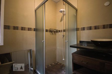 Casa à venda com 435m², 3 quartos e 6 vagas Casa à venda com 435m², 3 quartos e 6 vagasBanheiro da Suíte 1