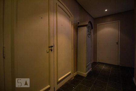 Casa à venda com 435m², 3 quartos e 6 vagas Casa à venda com 435m², 3 quartos e 6 vagasHall de Entrada