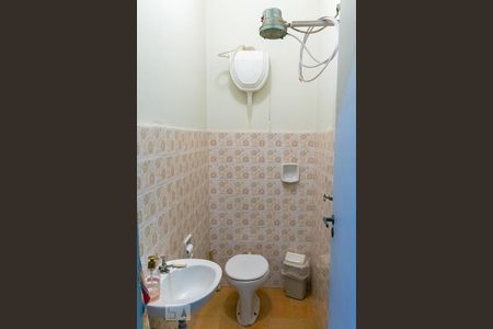 Casa para alugar com 200m², 3 quartos e 3 vagasBanheiro de serviço