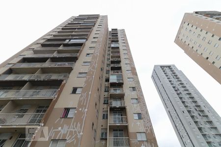 Apartamento à venda com 55m², 2 quartos e 1 vaga Apartamento à venda com 55m², 2 quartos e 1 vagaFachada