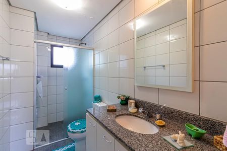 Apartamento para alugar com 128m², 3 quartos e 3 vagasBanheiro 