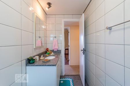 Apartamento para alugar com 128m², 3 quartos e 3 vagasBanheiro 