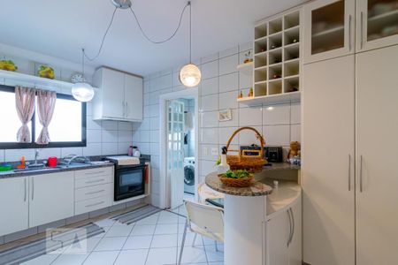 Apartamento para alugar com 128m², 3 quartos e 3 vagasCozinha 