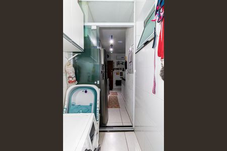 Casa de condomínio à venda com 38m², 1 quarto e 1 vaga Casa de condomínio à venda com 38m², 1 quarto e 1 vagaÁrea de Serviço