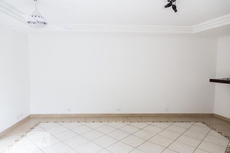 Casa à venda com 304m², 6 quartos e 4 vagasÁrea comum - Salão de festas