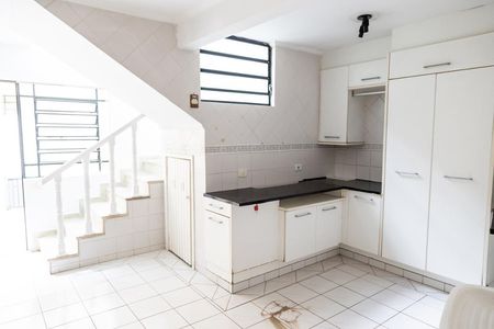 Casa à venda com 304m², 6 quartos e 4 vagasLavanderia