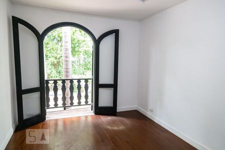 Casa à venda com 304m², 6 quartos e 4 vagasQuarto 1