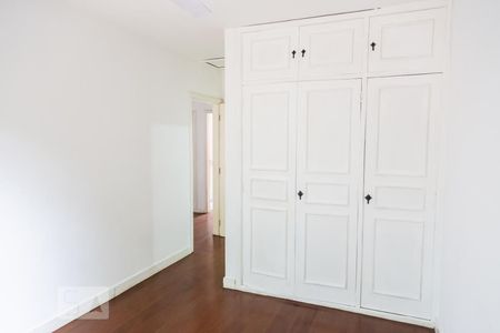 Casa à venda com 304m², 6 quartos e 4 vagasSuite 1