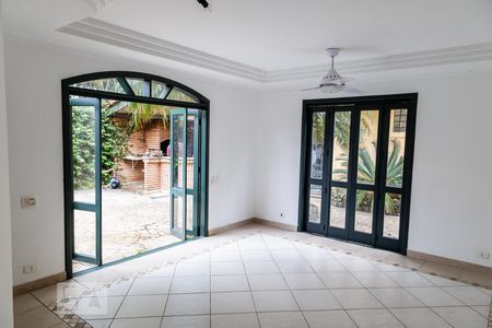 Casa à venda com 304m², 6 quartos e 4 vagasÁrea comum - Salão de festas