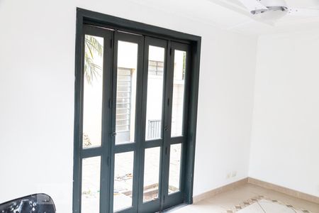 Casa à venda com 304m², 6 quartos e 4 vagasÁrea comum - Salão de festas