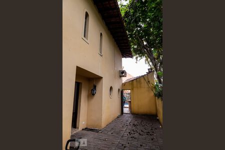 Casa à venda com 304m², 6 quartos e 4 vagasFachada Casa