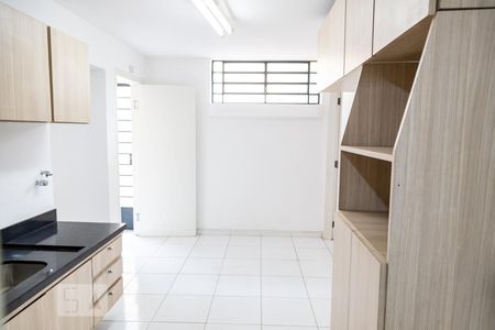 Casa à venda com 304m², 6 quartos e 4 vagasCozinha