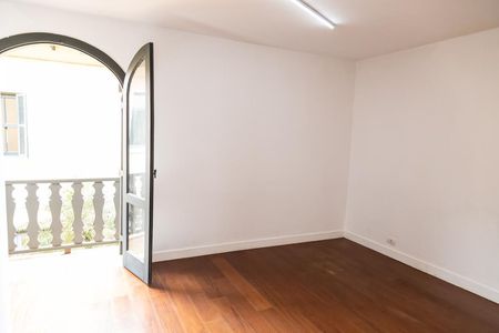 Casa à venda com 304m², 6 quartos e 4 vagasSuite 2