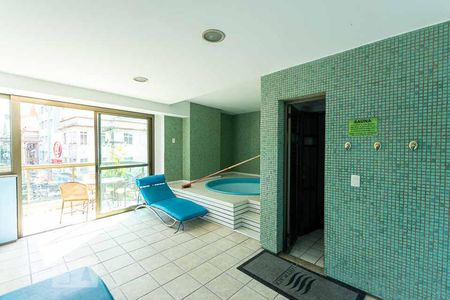 Apartamento à venda com 77m², 1 quarto e 1 vagaSpa