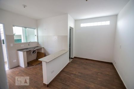 Sala / Cozinha de apartamento para alugar com 1 quarto, 40m² em Cidade dos Bandeirantes, São Paulo