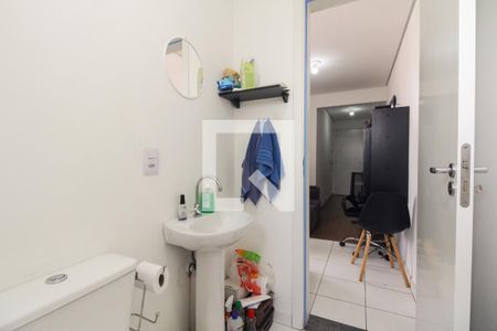 Banheiro de apartamento à venda com 1 quarto, 31m² em Vila Granada, São Paulo