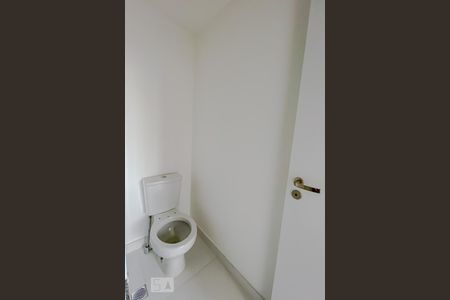 Banheiro de kitnet/studio para alugar com 1 quarto, 20m² em Brás, São Paulo