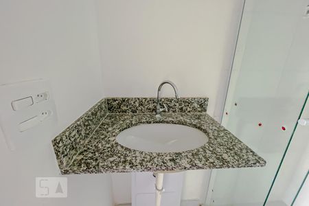Detalhe Banheiro de kitnet/studio para alugar com 1 quarto, 20m² em Brás, São Paulo