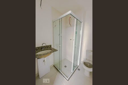 Banheiro de kitnet/studio para alugar com 1 quarto, 20m² em Brás, São Paulo