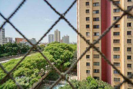 Apartamento à venda com 49m², 2 quartos e 1 vagaVista do quarto 02