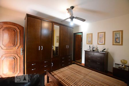 Casa à venda com 136m², 3 quartos e 2 vagasQuarto 2 suíte