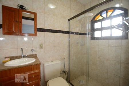 Casa à venda com 136m², 3 quartos e 2 vagasBanheiro da Suíte 3