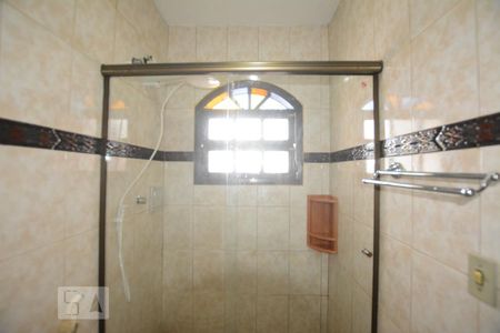 Casa à venda com 136m², 3 quartos e 2 vagasBanheiro da Suíte 3