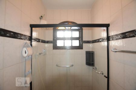 Casa à venda com 136m², 3 quartos e 2 vagasBanheiro da Suíte 1