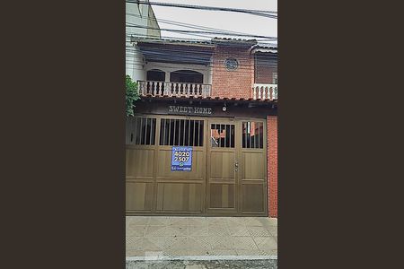 Casa à venda com 136m², 3 quartos e 2 vagasFachada