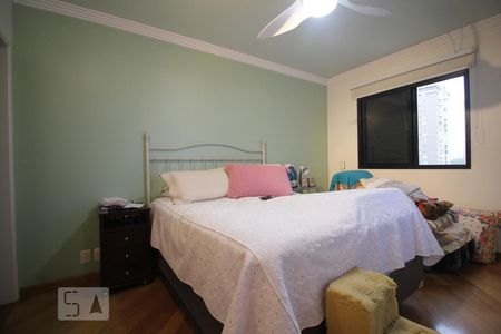 Apartamento à venda com 130m², 3 quartos e 3 vagasSuíte 2