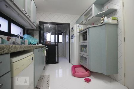Apartamento à venda com 130m², 3 quartos e 3 vagasCozinha