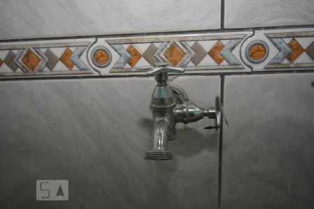 Área de Serviço- Torneira de casa para alugar com 2 quartos, 68m² em Quintino Bocaiúva, Rio de Janeiro
