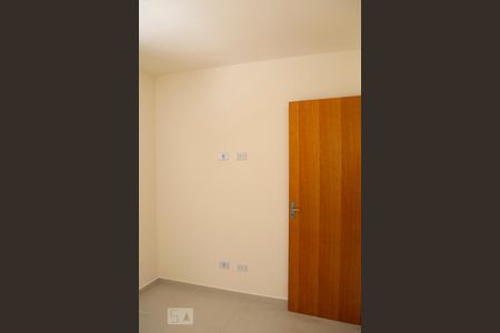 QUARTO 1 de apartamento para alugar com 2 quartos, 48m² em Vila Isolina Mazzei, São Paulo