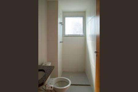 Apartamento para alugar com 47m², 2 quartos e 1 vaga Apartamento para alugar com 47m², 2 quartos e 1 vagaBanheiro