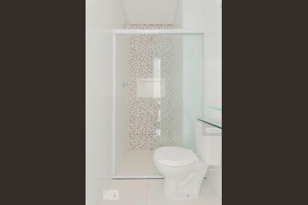 Casa de condomínio à venda com 42m², 2 quartos e sem vagaBanheiro