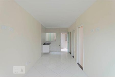 Sala e Cozinha de casa de condomínio para alugar com 2 quartos, 42m² em Vila Granada, São Paulo