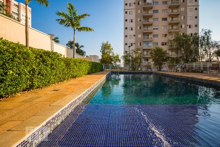 Apartamento à venda com 110m², 3 quartos e 2 vagas Apartamento à venda com 110m², 3 quartos e 2 vagasÁrea comum - Piscina