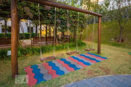 Apartamento à venda com 110m², 3 quartos e 2 vagas Apartamento à venda com 110m², 3 quartos e 2 vagasÁrea Comum - Playground