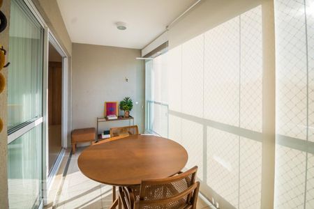 Apartamento à venda com 110m², 3 quartos e 2 vagas Apartamento à venda com 110m², 3 quartos e 2 vagasVaranda gourmet
