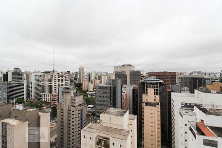 Vista da Sala e Suíte 1 de apartamento para alugar com 2 quartos, 93m² em Vila Olímpia, São Paulo