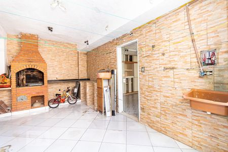 Casa à venda com 80m², 2 quartos e 1 vagaÁrea de Serviço e Churrasqueira