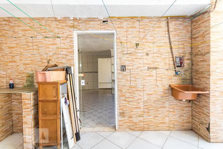 Casa à venda com 80m², 2 quartos e 1 vagaÁrea de Serviço e Churrasqueira