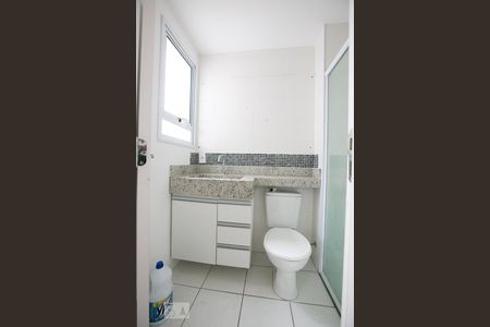 Apartamento à venda com 45m², 2 quartos e 1 vaga Apartamento à venda com 45m², 2 quartos e 1 vagaBanheiro