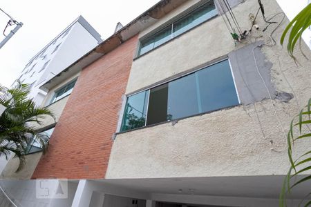 Apartamento para alugar com 60m², 2 quartos e 1 vagaFachada