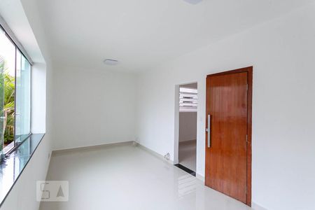 Apartamento para alugar com 60m², 2 quartos e 1 vagaSala