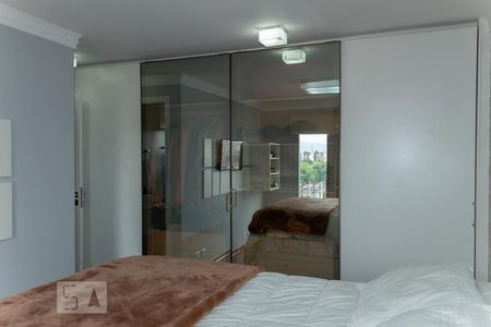Apartamento à venda com 180m², 4 quartos e 2 vagas Apartamento à venda com 180m², 4 quartos e 2 vagasQuarto