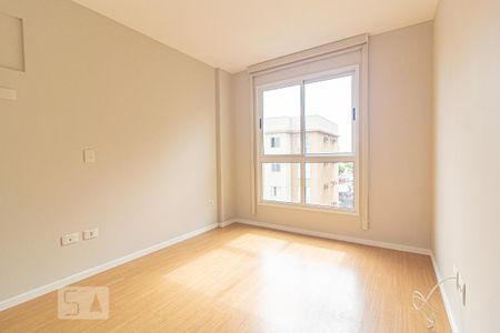 Quarto 2 de apartamento para alugar com 2 quartos, 70m² em Rebouças, Curitiba